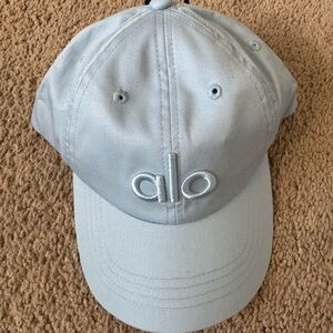 NWT ALO Yoga Off-Duty Cap Powder Blue
